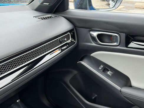 Used 2025 Honda Civic Sport Touring image 31