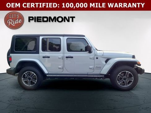 Used 2023 Jeep Wrangler Unlimited Sahara w/ Cold Weather Group AWD/4WD image 4