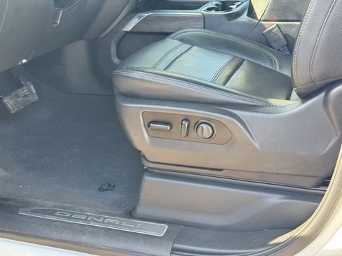 Used 2022 GMC Sierra 3500 Denali w/ Snow Plow Prep/Camper Package image 23