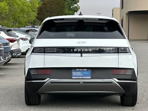 Certified 2024 Hyundai Ioniq 5 SEL RWD image 5