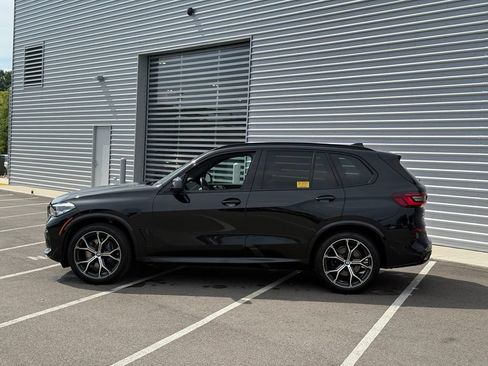 Used 2022 BMW X5 xDrive40i w/ M Sport Package AWD/4WD image 10