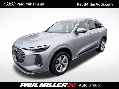 Used 2025 Audi Q5 Premium w/ Convenience Package