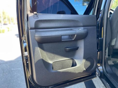 Used 2007 Chevrolet Silverado 2500 LT w/ 1LT Convenience Package image 30