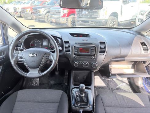 Used 2017 Kia Forte LX FWD image 21