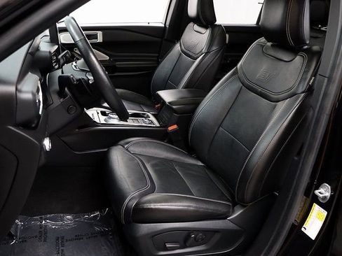 Used 2022 Ford Explorer ST w/ Equipment Group 401A image 9