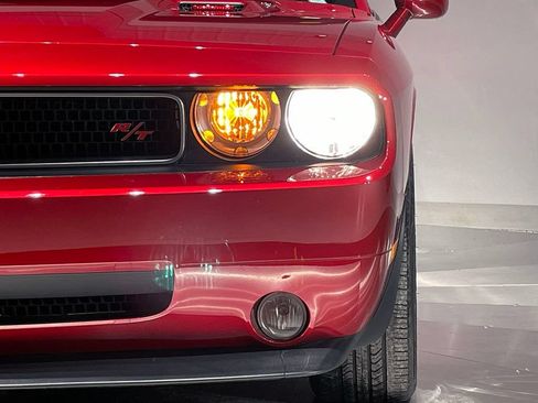 Used 2010 Dodge Challenger R/T RWD image 28