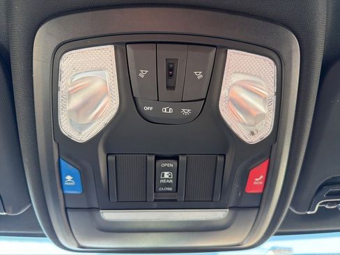 Used 2022 RAM 3500 Tradesman image 44