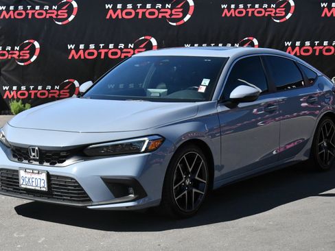 Used 2023 Honda Civic Sport Touring image 3