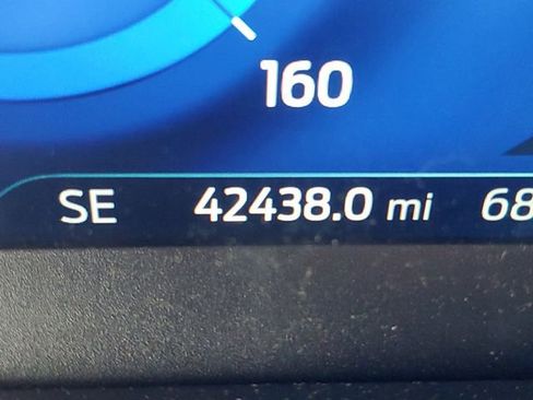 Used 2022 Ford Escape Titanium w/ Titanium Premium Package FWD image 21