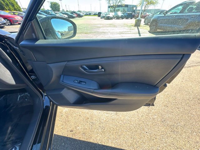 Used 2024 Nissan Sentra S FWD image 14