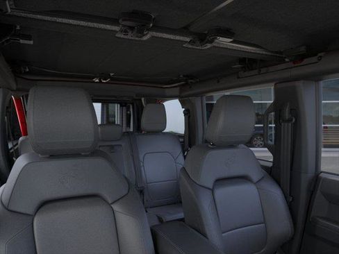 New 2026 Ford Bronco Outer Banks w/ Sasquatch Package AWD/4WD image 12