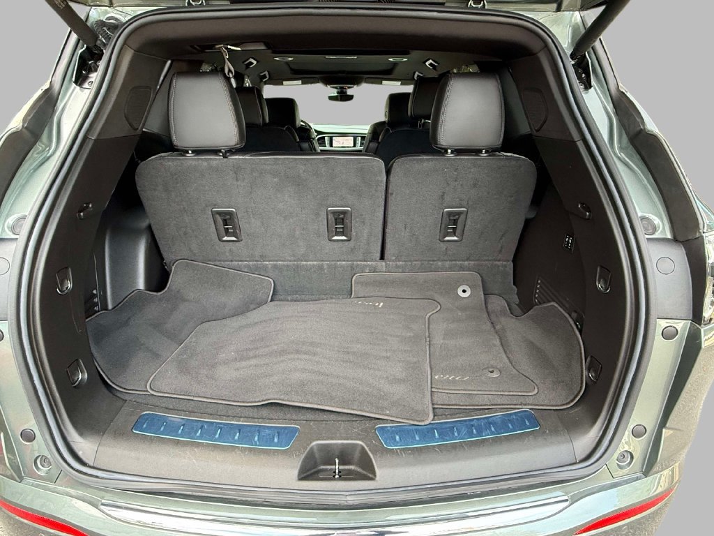 Used 2024 Buick Enclave Avenir w/ Trailering Package, 5000 lbs. AWD/4WD image 18