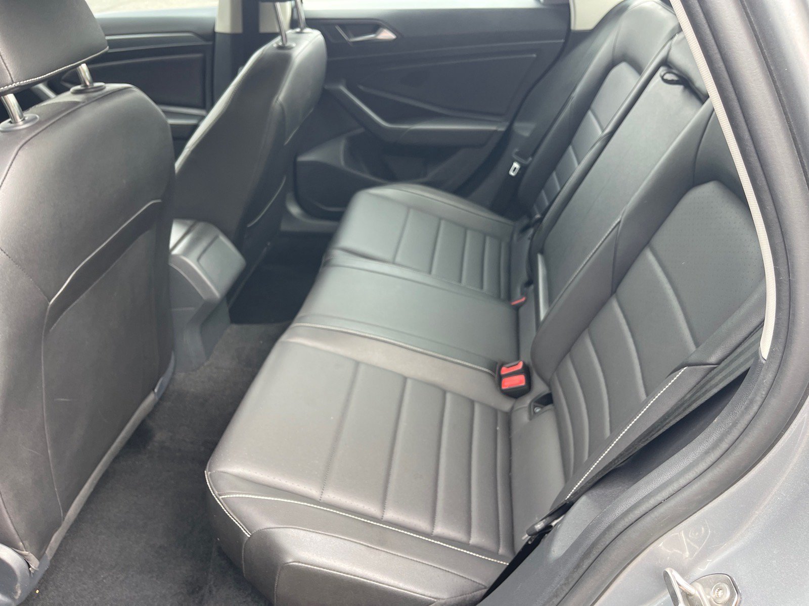 Used 2024 Volkswagen Jetta SE FWD image 12