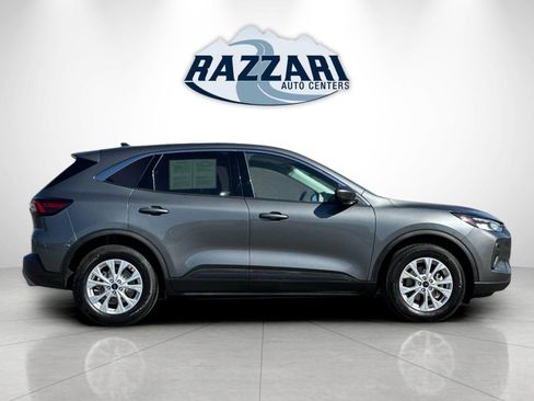 Used 2024 Ford Escape Active w/ Tech Pack #2 image 2