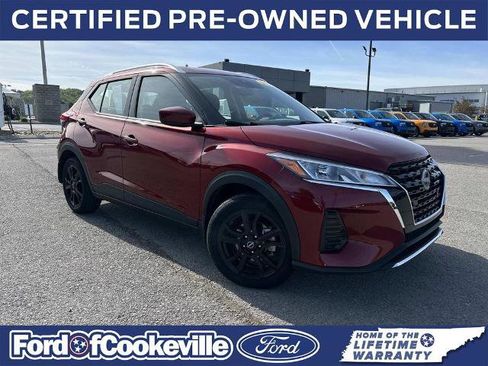 Used 2023 Nissan Kicks SV FWD image 1