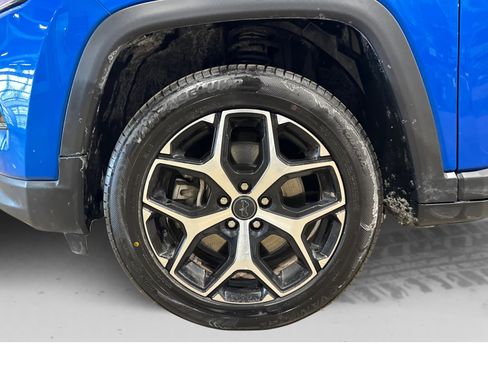 Used 2025 Jeep Compass Limited image 50