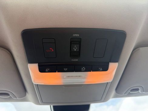 Used 2020 Nissan Altima 2.5 Platinum FWD image 9