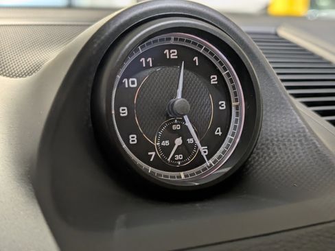 New 2026 Porsche Macan image 36