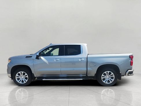 Used 2024 Chevrolet Silverado 1500 LTZ AWD/4WD image 12