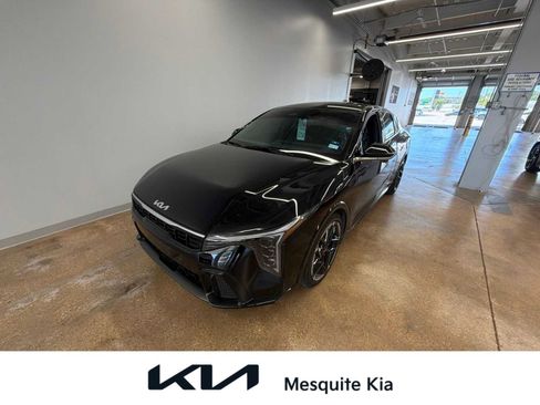 Certified 2025 Kia K4 EX FWD image 1