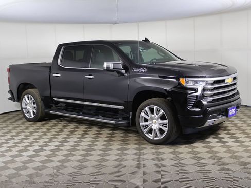 Used 2024 Chevrolet Silverado 1500 High Country w/ High Country Premium Package AWD/4WD image 54