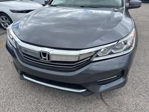 Used 2017 Honda Accord EX-L image 3
