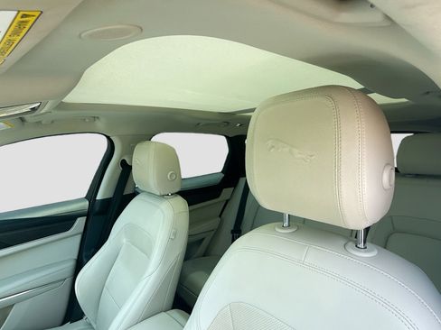 Used 2022 Jaguar F-PACE S AWD/4WD image 26
