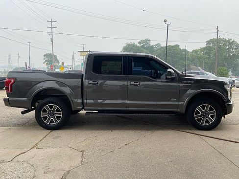 Used 2015 Ford F150 Lariat w/ Equipment Group 502A Luxury AWD/4WD image 6