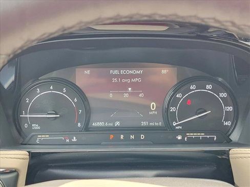 Used 2021 Lincoln Corsair FWD w/ Convenience Package image 6
