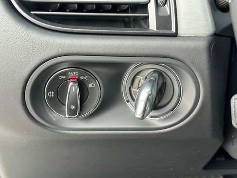 Used 2026 Porsche Macan S image 35