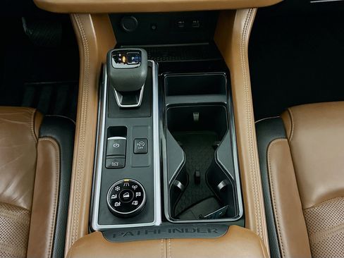 Used 2023 Nissan Pathfinder Platinum w/ Cargo Package image 14