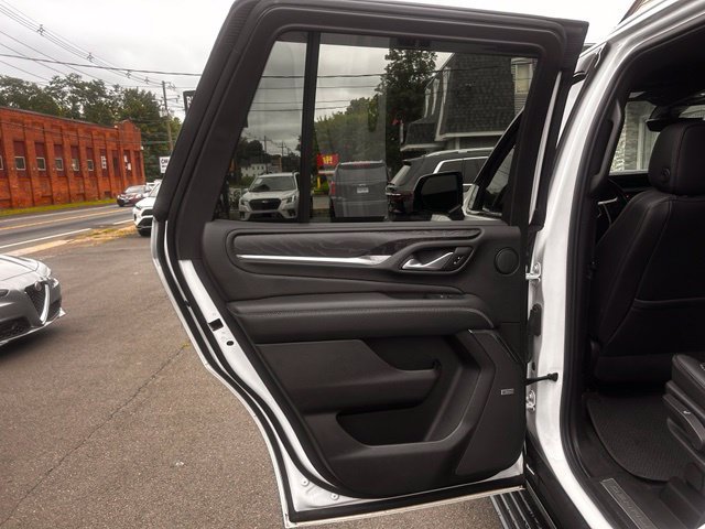 Used 2021 GMC Yukon Denali w/ Denali Premium Package AWD/4WD image 16