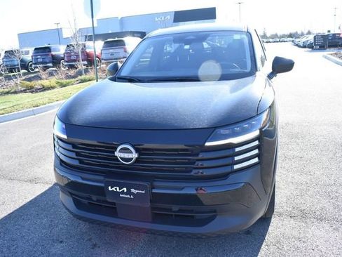 Used 2025 Nissan Kicks S image 7