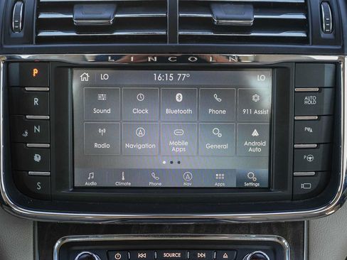 Used 2020 Lincoln Continental Reserve w/ Luxury Package AWD/4WD image 15