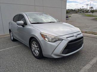 Used 2017 Toyota Yaris iA video 1