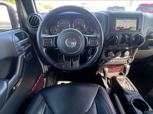 Used 2017 Jeep Wrangler Unlimited Rubicon AWD/4WD image 10