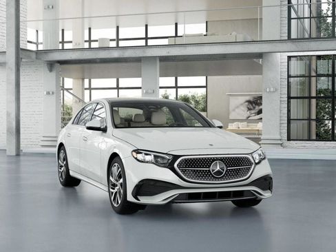 New 2026 Mercedes-Benz E 450 4MATIC Sedan image 9