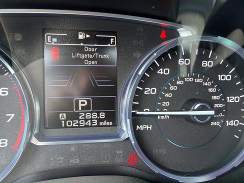 Used 2018 Subaru Forester 2.5i Premium AWD/4WD image 11