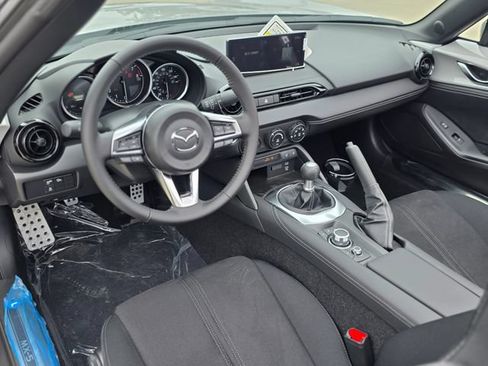 New 2026 MAZDA MX-5 Miata Club w/ Interior Package RWD image 15