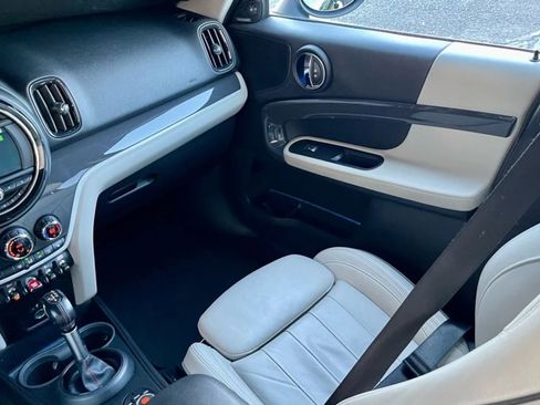 Used 2019 MINI Cooper Countryman S w/ Signature Upholstery Package image 49