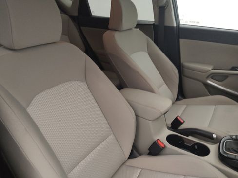 Used 2021 Kia Soul LX FWD image 21