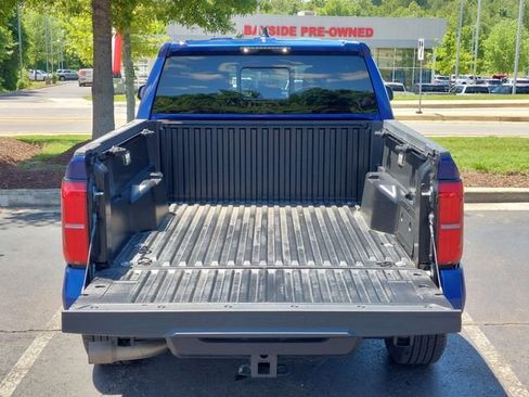 Used 2025 Toyota Tacoma TRD Sport w/ TRD Sport Upgrade Package AWD/4WD image 37