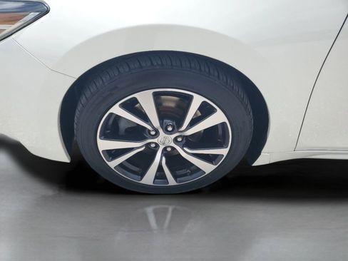 Used 2017 Nissan Maxima Platinum FWD image 28