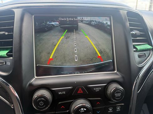Used 2018 Jeep Grand Cherokee Overland w/ Trailer Tow Group IV RWD image 16