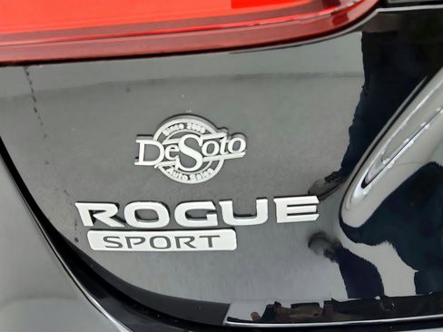 Used 2022 Nissan Rogue Sport SL w/ Premium Package FWD image 29