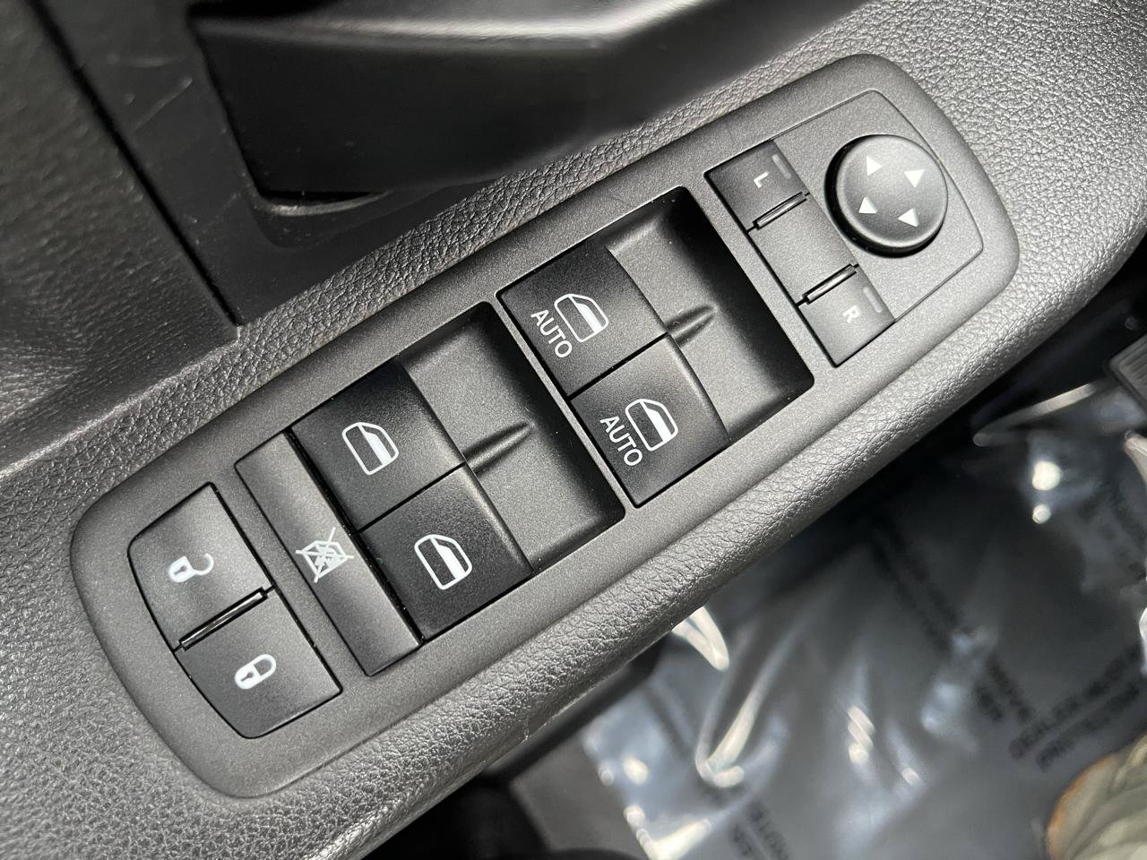 Used 2017 RAM 2500 Tradesman w/ Snow Chief Group AWD/4WD image 76