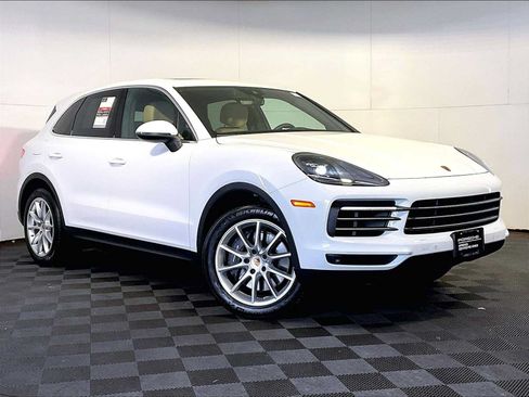 Certified 2021 Porsche Cayenne AWD/4WD image 9