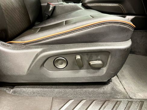 Used 2023 GMC Canyon AT4 w/ AT4 Premium Package image 15