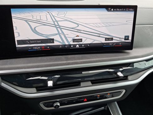 Certified 2025 BMW X5 xDrive50e w/ Climate Comfort Package image 17