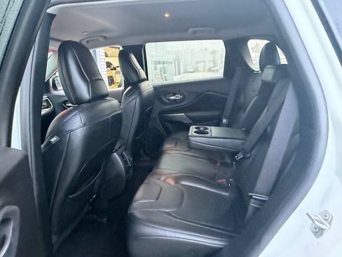 Used 2020 Jeep Cherokee Limited AWD/4WD image 12